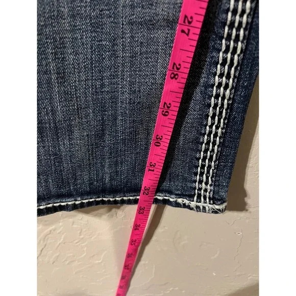 Rock Revival Lonnie Easy Boot Jeans Lonnie 28x32 Dark Wash Embellished Pockets - Picture 3 of 9